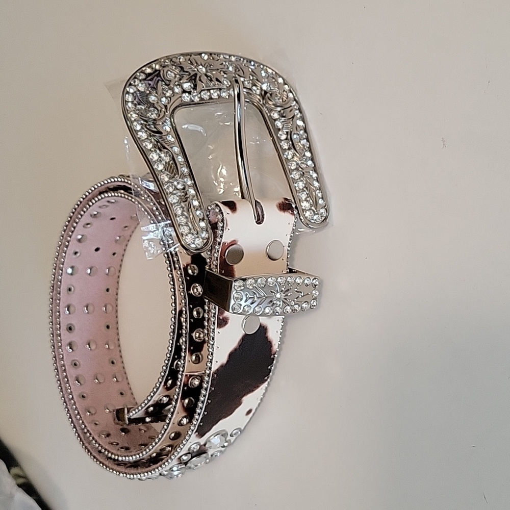 Western Cow w/ Rhinestones Belt